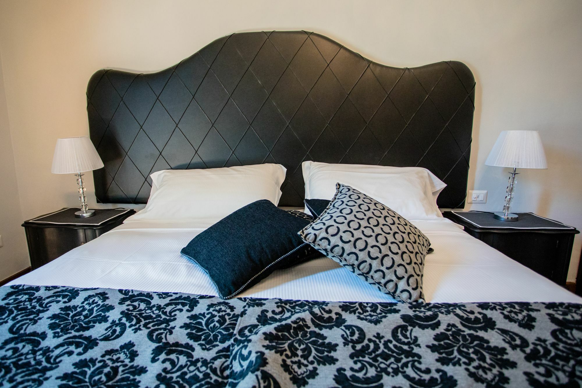 Frühstückspension Maison Reve Centro 2*